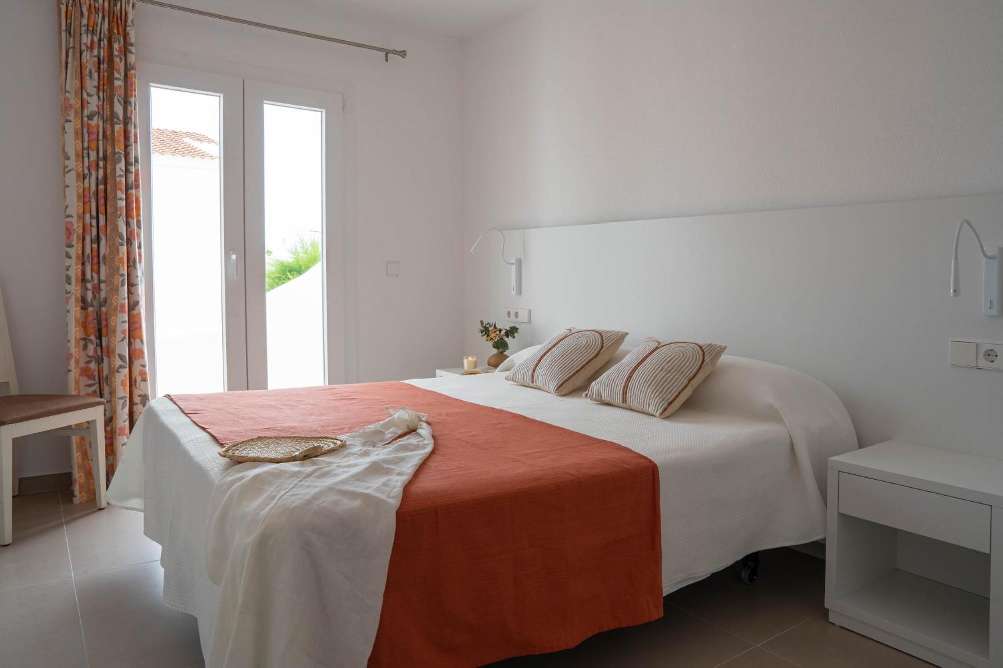 Sagitario Rymar Apartamentos Cala'N Bosch  Exterior photo