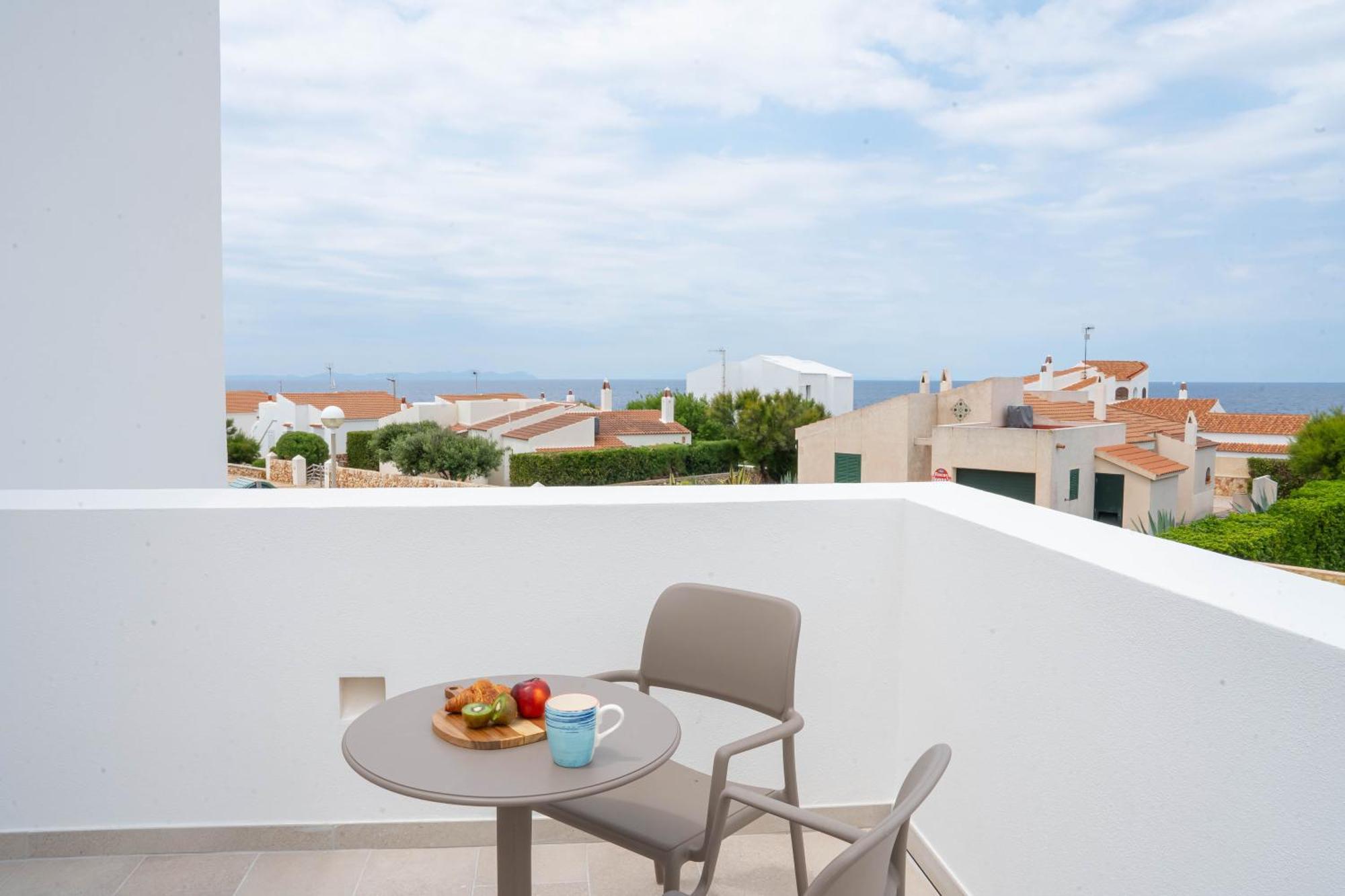 Sagitario Rymar Apartamentos Cala'N Bosch  Exterior photo