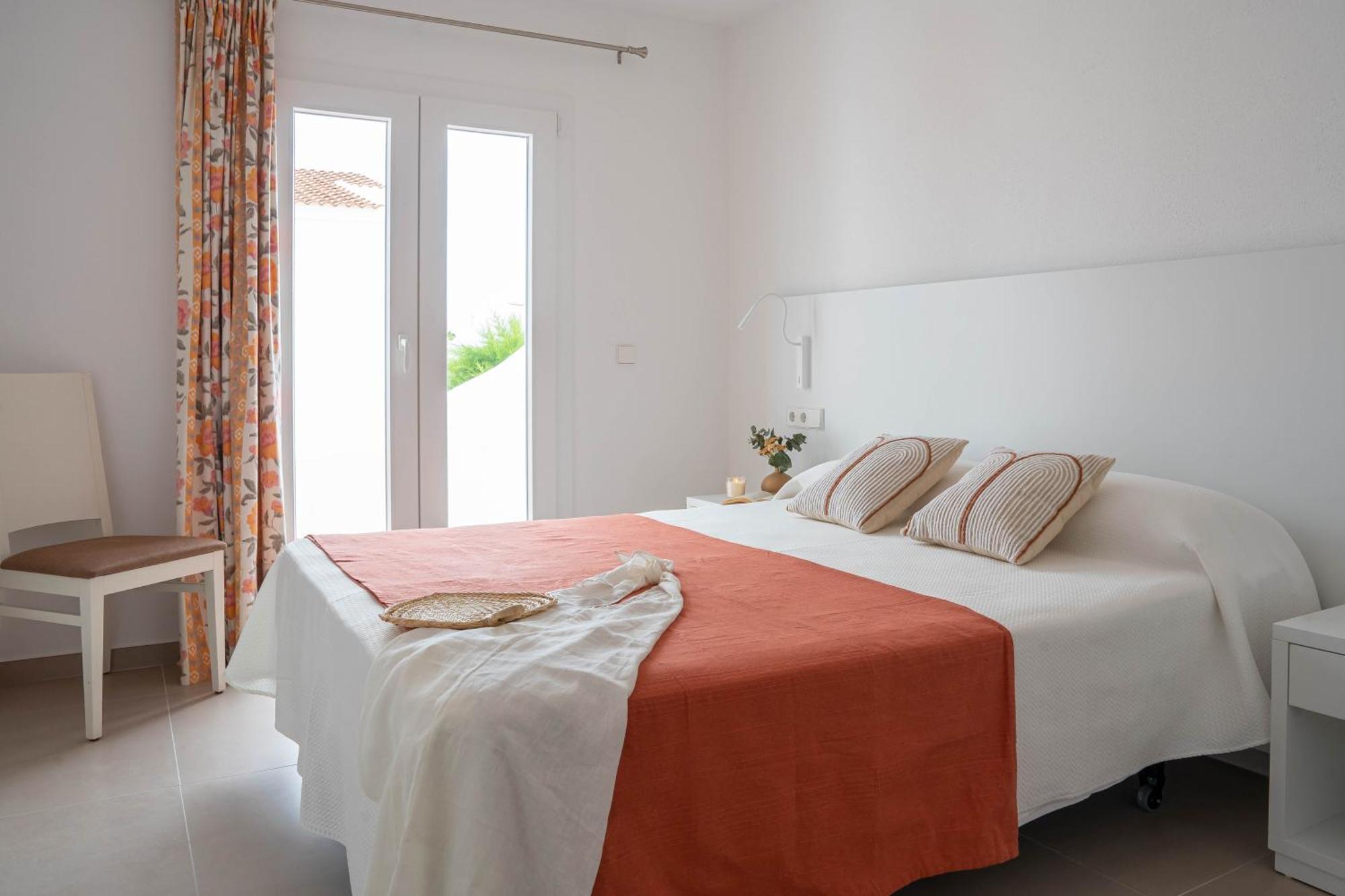 Sagitario Rymar Apartamentos Cala'N Bosch  Exterior photo